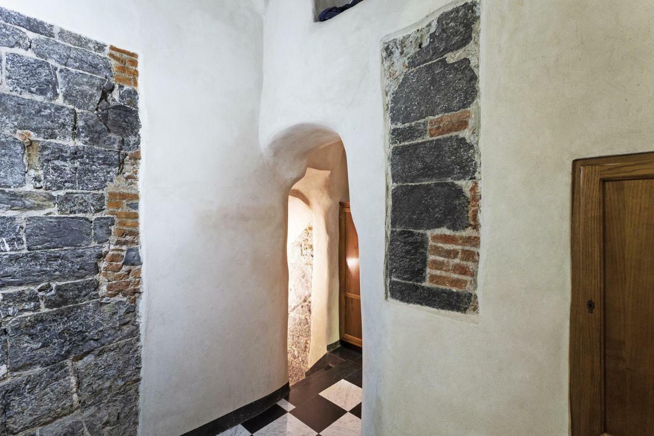 Wood And Stone Apartment In The Historical Center Genova Eksteriør billede