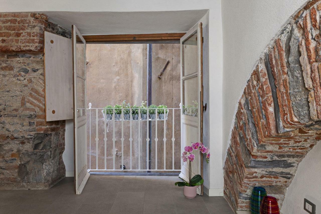 Wood And Stone Apartment In The Historical Center Genova Eksteriør billede