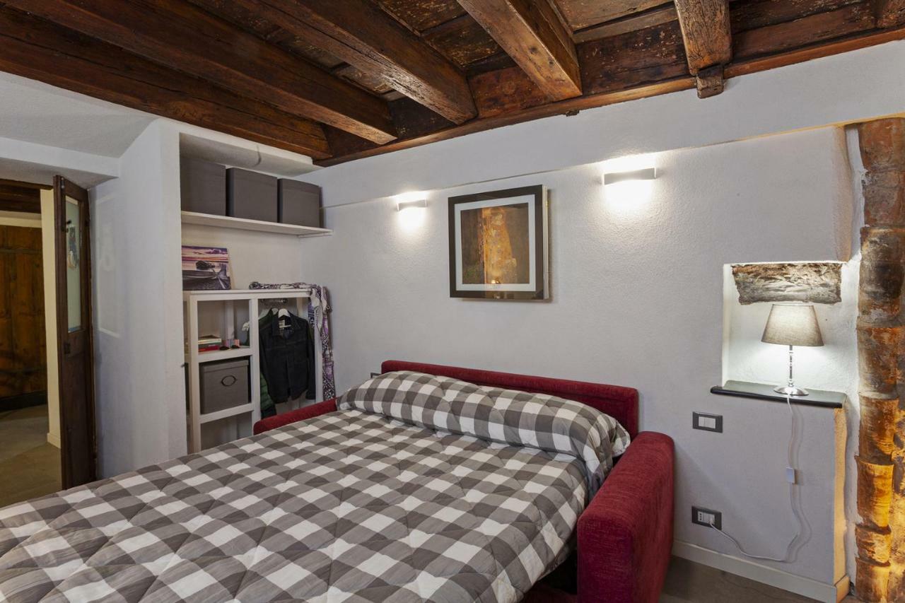 Wood And Stone Apartment In The Historical Center Genova Eksteriør billede